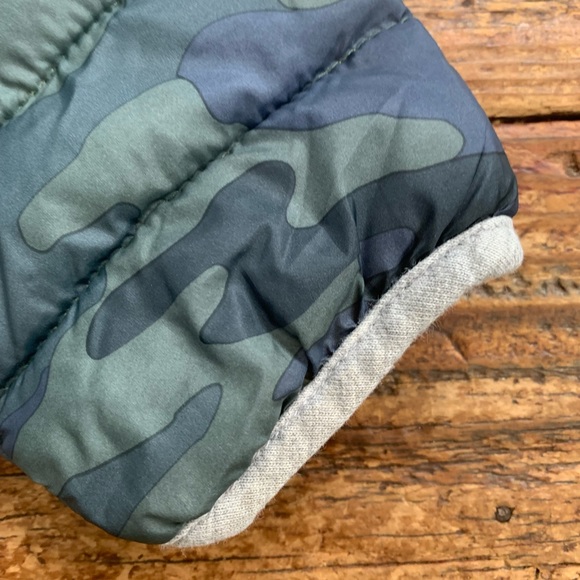 Gap Kids Lightweight Puffer Jacket - Picture 3 of 9